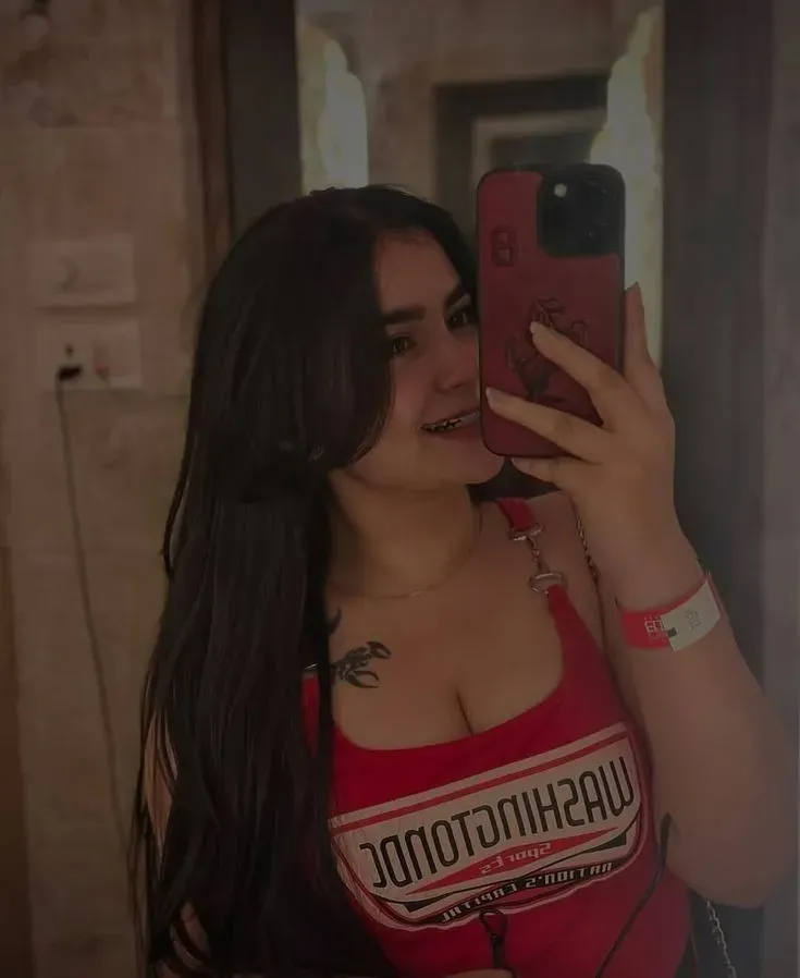Mira • Elite VIP escort in Punjabi Bagh Delhi